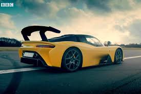 Dans Top Gear Chris Harris Et Le Stig S Amusent Au Volant De La Dallara Stradale Video Top Gear Le Stig Voiture Occasion