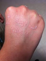 Harry Potter Tattoo On Hand I Must Not Tell Lies Tatuaje De Hp Tatuaje De Harry Potter Tatuaje De La Mano