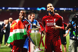 Surinamese students abroad, rotterdam, netherlands. Gini And Van Dijk With The Surinamese Vlag Liverpoolfc
