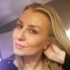 Clare Harding's Instagram, Twitter & Facebook