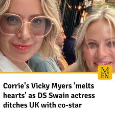 They've jetted off to Paris together 🥰