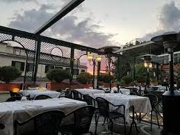 Compra tu ticket de bus ciampino parís, el servicio oficial de traslado directo en autobús entre el aeropuerto ciampino y parís. Sunset On Caffe Ciampini Terrace Picture Of Ciampini Rome Tripadvisor