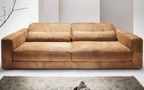 Das chesterfield sofa erhalten sie als set oder als 4 3 2 1 sitzer in leder, kunstleder oder auch stoff. Grosses Sofa Mit Viel Platz Zum Sitzen Sofa Dreams