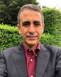 He works for the italian weekly magazine panorama, where he began as a collaborator and today he serves as senior editor, in the past he has held the same job for the cultural section of the magazine. Carmelo Abbate On Twitter E Venerdi Abbiamo Un Appuntamento Ci Siete Quartogrado Quartogrado Quartograders