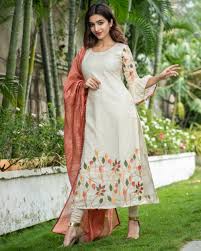Embroidery flower cotton only kurta. Off White Floral Embroidered Kurta With Printed Chanderi Dupatta Set Set Of Two By The Weave Story The Secret Label