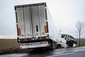 What Are the Common Causes of Jackknife Truck Accidents and Injuries? | LMD  Injury Lawyers, Accident Injury Attorneys