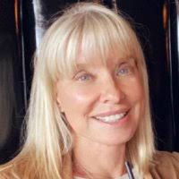 Janet Vella's Instagram, Twitter & Facebook