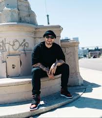 Emilio rojas was born to a venezuelan father and an american mother in the suburbs of rochester. Emilio Rojas On Life Got In The Way Project Latino Music Vibe Com