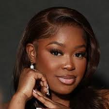 Jessica Nicole's Instagram, Twitter & Facebook