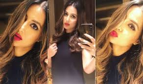 Hina Khan S Latest Instagram Pictures Is All About Perfect Lighting And Pouting See Pictures Hina Khan S Selfi Instagram Pictures Latest Instagram Instagram