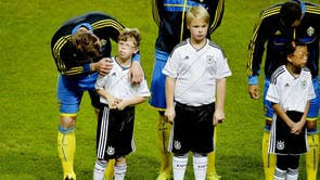 38, born 24 august 1982. Swedish Footballer Kim Kallstrom Comforts Eight Year Old Boy Picture Goes Viral The Independent The Independent