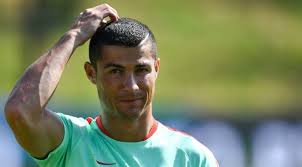 In this tutorial we show you how to get hair like the legend ronaldo ☆ shop online! 18 Cristiano Ronaldo Haircut Ideas For Your Inspiration Haircuts Hairstyles 2021