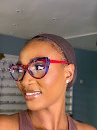 ANTI BLUE LIGHT CYNTHIA FRAME 8,000 only Light Weight 😍😍😍 Perfect For  Prescription Glasses 😍😍 Non Tarnish 😍😍😍 Comes In A Protective Pouch  With Soft Wipes 😍😍😍 100% Value For Your Money