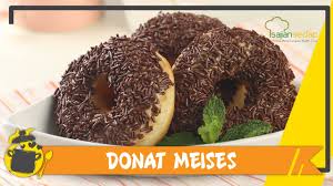 Cara membuat donat yang paling favorit adalah dengan cara digoreng. Resep Donat Meises Buat Camilan Keluarga Di Hari Minggu Youtube