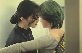 Fan Bingbing and Lee Joo-young act as a same-sex couple... 1 second before  lips touch (Green Night) | MovieBloc