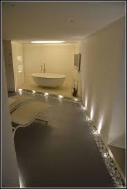 Abgehangte Decke Mit Indirekter Beleuchtung Bauen Indirekte Beleuchtung Beleuchtung Dusche Beleuchtung