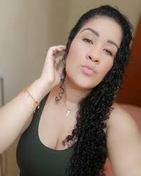 Adriele Soares (@adrielessoares) • Instagram photos and videos