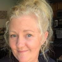 Lisa Flatt's Instagram, Twitter & Facebook