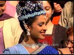 A short stay at maria goretti college in bareilly. Priyanka Chopra Miss World Crown On Head India S National Anthem Bareilly Crowds Await Youtube