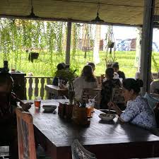 Pokok lemuni (lemuni hitam) atau nama saintifiknya vitex trifolia adalah tanaman herba yang popular di utara semenanjung malaysia. Waroeng De Daun Home Badung Bali Indonesia Menu Prices Restaurant Reviews Facebook