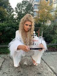 Low quality 128kb low quality 128kb. 33 Shirin David Ideas David David Best David Hair
