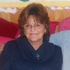 Beth Kingsbury's Instagram, Twitter & Facebook