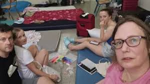 Rhodes fires: Locals doing 'amazing job' to help tourists