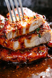 Learn the secrets that will make your's come out let the pork chop rest right out of the oven, the juices are very active in the meat and if you cut into the i'm making the thickest pork chops tonight that i've ever seen for my boyfriend and this recipe. Easy Honey Garlic Pork Chops Cafe Delites