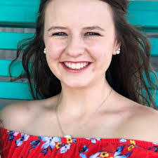 Lori Sutton's Instagram, Twitter & Facebook