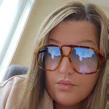 Anyone know of any window cleaners as looking for one every 8weeks x