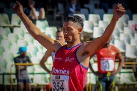 Van niekerk claims the full house. Wayde Van Niekerk Returns With A Win Bloemfontein Courant