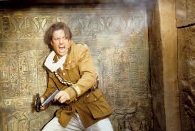 Alex bringt die tempelsäulen genauso dominoartig zu fall wie evelyn die bücherregale im ersten teil. Was Wurde Aus Brendan Fraser Und Den Anderen Stars Aus Die Mumie Kino De