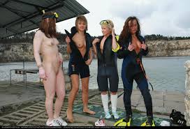 The dive team : rSummerQueens
