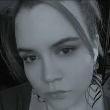 Alexis Bledel is great. Rory is not. 😅 #thevibewithky #gilmoregirls