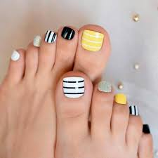 Apart from your fingernails, your toenails will also benefit from. Nail Designs For Truly Fashionable Chicks Who Follow The Trends Easy Toe Nail Designs Simple Toe Nails Summer Toe Nails