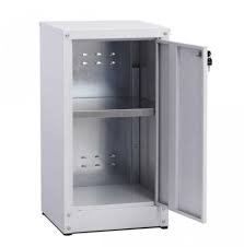 Metalmark infissi a roma è specializzata nella produzione di mobili da balcone armadi in alluminio su misura, copri caldaie, mobili sottoscala. Armadi Metallici Da Esterno Roma A M M Arredamenti