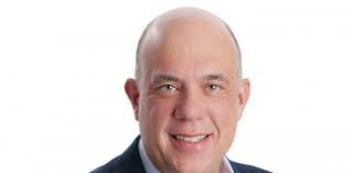 Tom Shemanski's Instagram, Twitter & Facebook