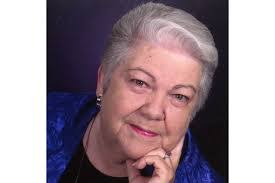 Vicki Abbott's Instagram, Twitter & Facebook