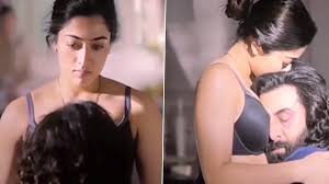 Animal: Hot Intimate Scenes of Rashmika Mandanna in Black Bra With Ranbir  Kapoor Leak on Social Media and Take Internet by Storm! | 🎥 LatestLY