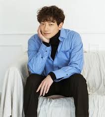 Король велосипеда ом бок дон / bicycle king uhm bok dong 2019. Actor Jeong Ji Hoon At Movie Uhm Bok Dong The Dong A Ilbo