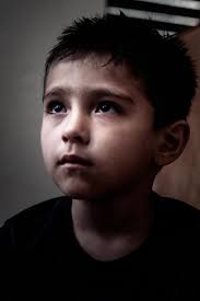 What tools are used to edit pictures and clean up backgrounds without  changing hair?