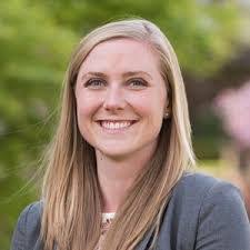 Courtney Stringer's Instagram, Twitter & Facebook