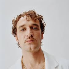 Ella Sun: песни, клипы и билеты на концерты