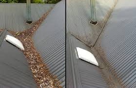 A Before After Image Of A Gutter Cleaning Job Completed By Gutter Vac Adelaide Central The Valleys Of A Roof Can Becom Gutter Vac Cleaning Gutters Gutter