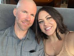 Erin Nicole Call (@erin.n.call)