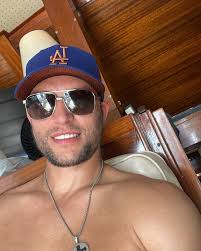 Aaron Dutcher (@captainn_america44) • Instagram photos and videos