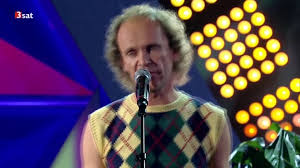 Unsere ferienwohnung befindet sich 5min vom ortskern entfernt. Olaf Schubert Pamela Song Youtube