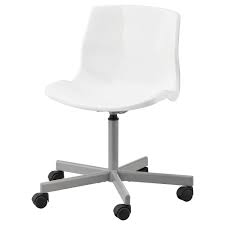 Ikea Snille Chaise Pivotante Blanc La Hauteur De La Chaise Est Reglable Et Offre Un Grand Confort D Assise Ce P Fauteuil Pivotant Chaises Pivotantes Ikea