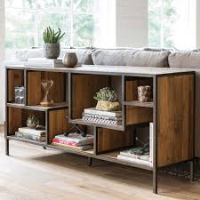 Styling things symmetrically is probably my favorite way to decorate, but it's not always the most pleasing to my eye. Pin On Salon