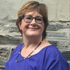 Jane Rolfe's Instagram, Twitter & Facebook